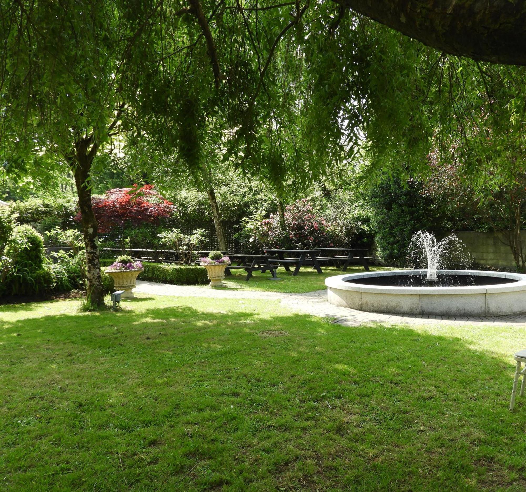 Conyngham Arms Hotel Слейн Екстериор снимка